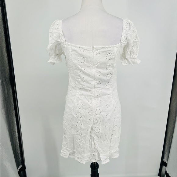 White Broderie Anglaise Lace Short Sleeve Square Neck Ruched Bodycon Mini Dress - Picture 16 of 16